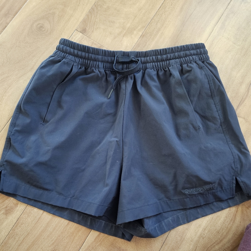 EUC Outdoor Voices Doing Things Shorts